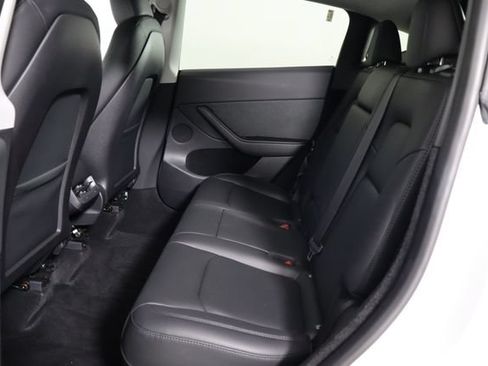 Used 2023 Tesla Model Y AWD image 15