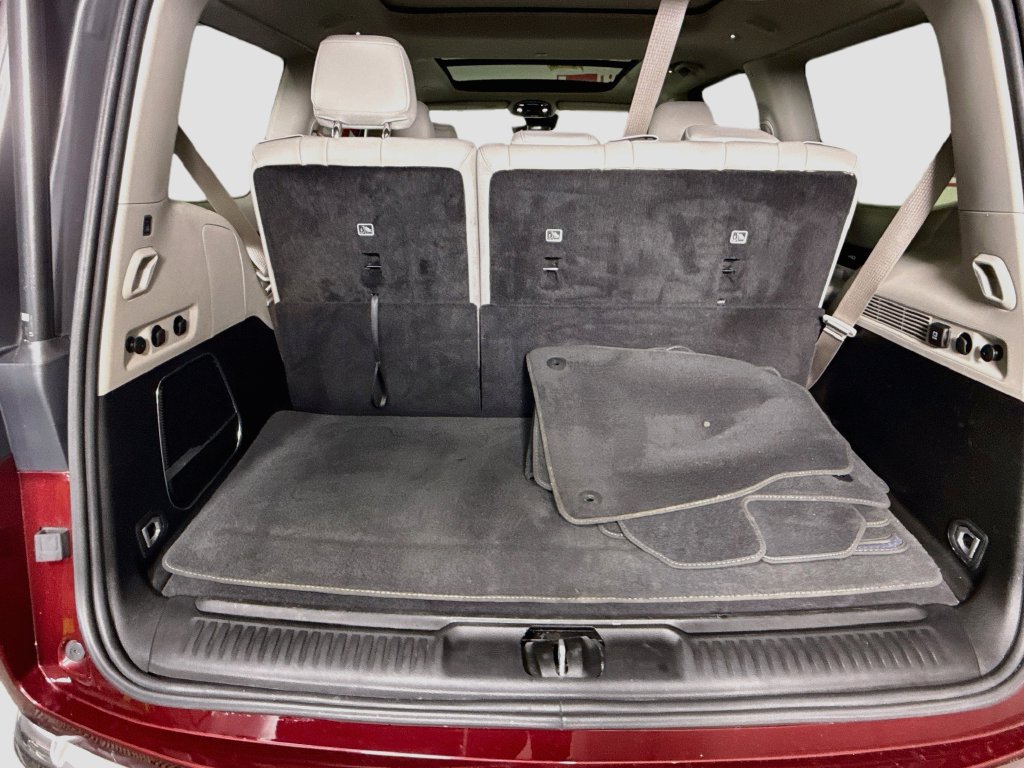 Used 2022 Jeep Wagoneer Series II w/ Premium Group I AWD/4WD image 30