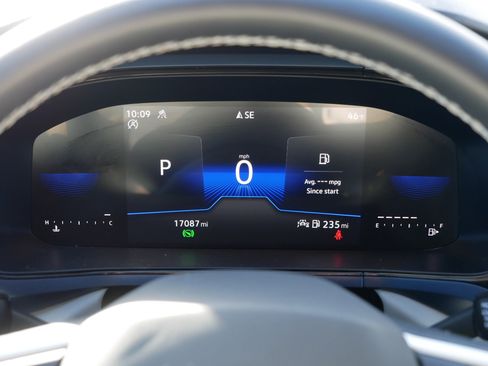 Used 2024 Volkswagen Taos SE image 21