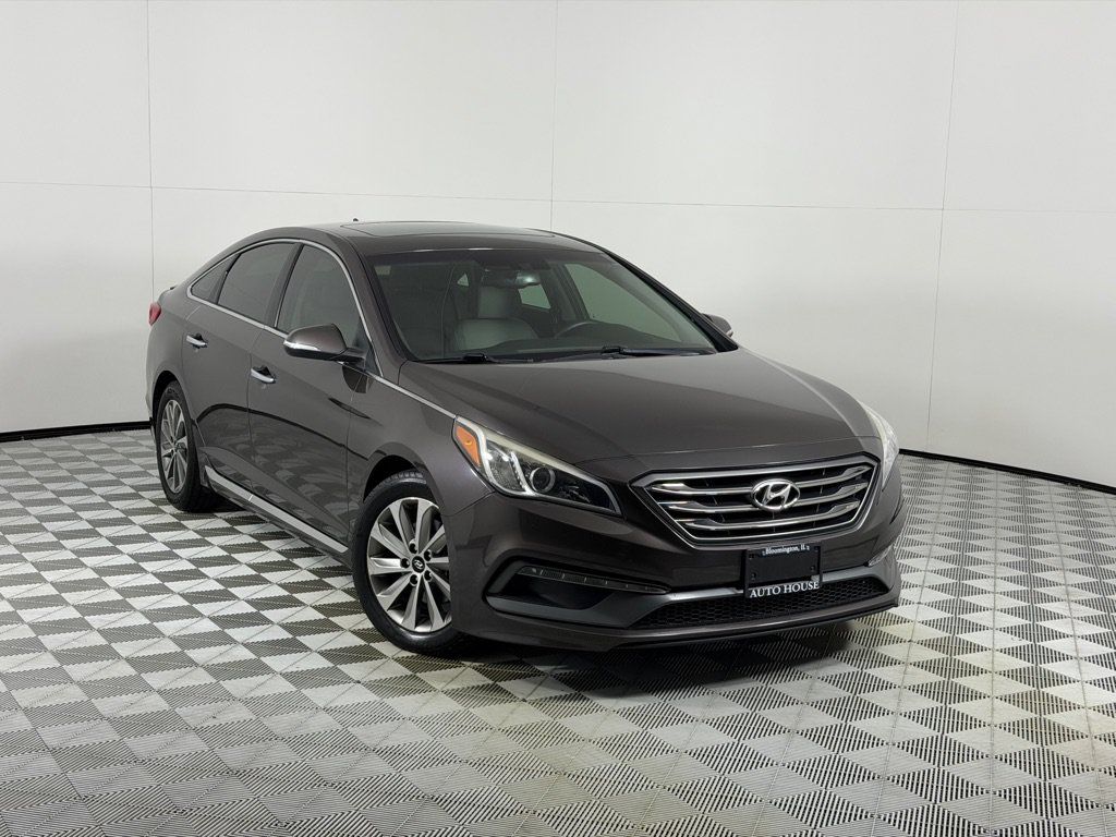 Used 2016 Hyundai Sonata Sport w/ Option Group 1V FWD image 2