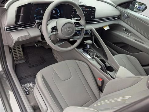 New 2026 Hyundai Elantra Sport image 3