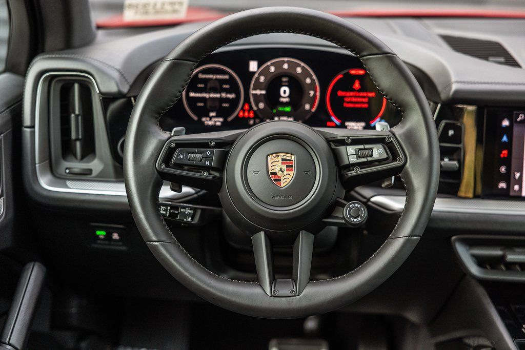 Certified 2025 Porsche Cayenne E-Hybrid AWD/4WD image 14