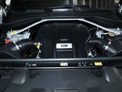 Used 2023 Land Rover Range Rover SE image 37