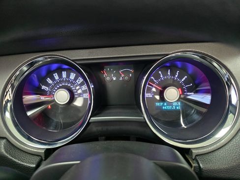 Used 2012 Ford Mustang Convertible image 39