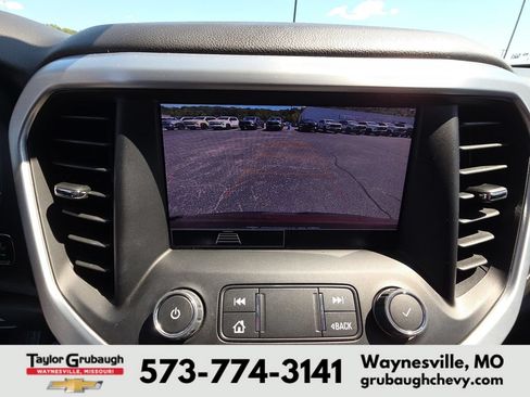 Used 2023 GMC Acadia SLE w/ Driver Convenience Package FWD image 22