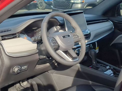 New 2026 Jeep Compass Limited image 2