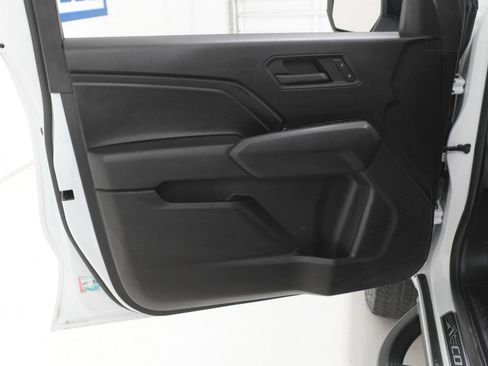 Used 2023 Chevrolet Colorado Trail Boss w/ LPO, Dark Essentials Package AWD/4WD image 10