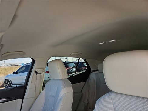 Used 2023 Buick Envision Preferred image 21