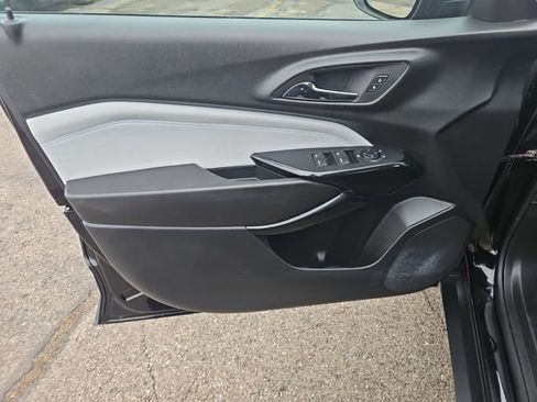 Used 2024 Chevrolet Trax LT image 10