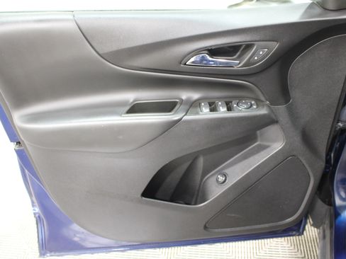 Used 2022 Chevrolet Equinox LT image 6