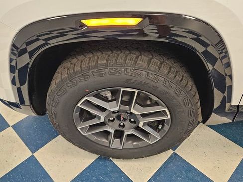 New 2026 GMC Terrain AT4 w/ LPO, Floor Liner Package image 13