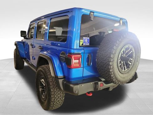 Used 2025 Jeep Wrangler Unlimited Rubicon AWD/4WD image 15