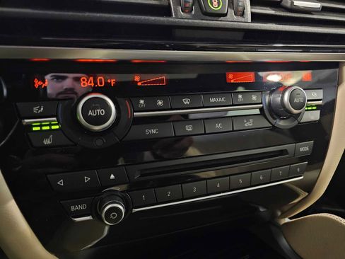 Used 2019 BMW X6 xDrive35i w/ M Sport Package image 18