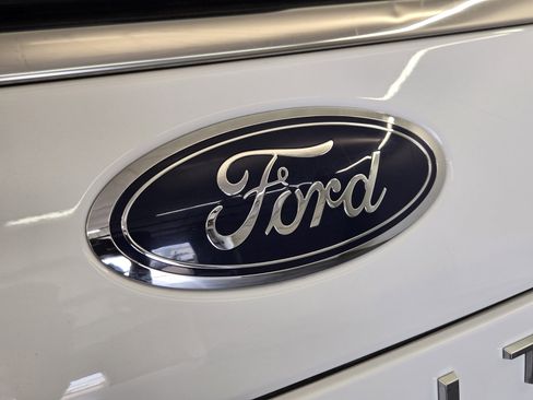 Certified 2023 Ford Expedition Max XL image 9