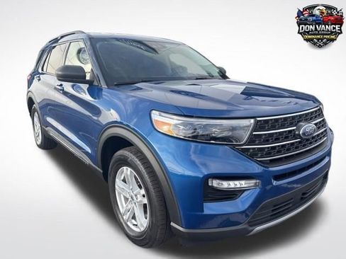 Used 2023 Ford Explorer XLT w/ Equipment Group 202A AWD/4WD image 1
