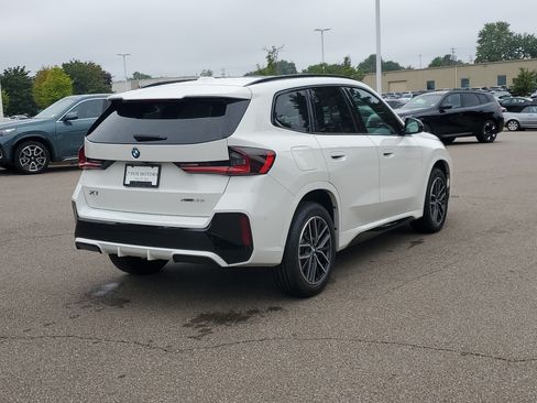 Used 2023 BMW X1 xDrive28i w/ M Sport Package AWD/4WD image 5