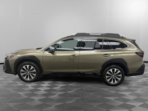 Used 2023 Subaru Outback Touring XT image 2