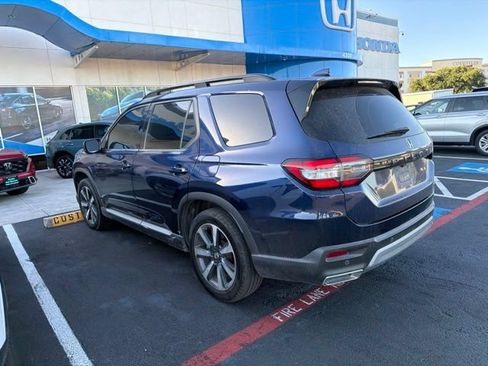 Used 2024 Honda Pilot Touring image 8