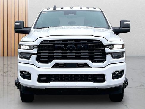 New 2026 RAM 3500 Big Horn AWD/4WD image 3