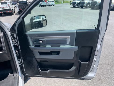 Used 2018 RAM 3500 Tradesman w/ Power & Remote Entry Group RWD image 19