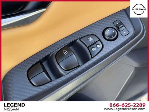 Used 2023 Nissan Sentra SV w/ SV Premium Package FWD image 15