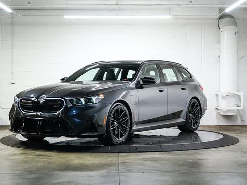 New 2027 BMW M5 Touring AWD/4WD image 3