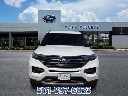 Used 2020 Ford Explorer XLT w/ Equipment Group 202A AWD/4WD image 8