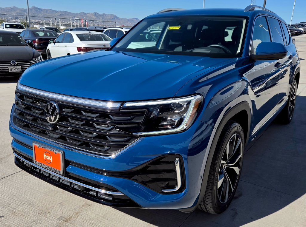 Certified 2025 Volkswagen Atlas SEL Premium R-Line AWD/4WD image 3