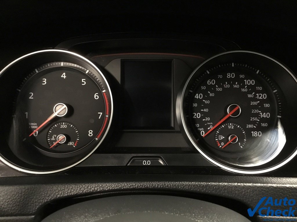 Used 2017 Volkswagen GTI SE FWD image 41