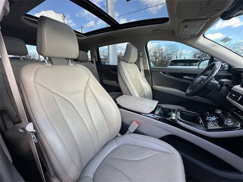 Certified 2022 Lincoln Nautilus Reserve image 35