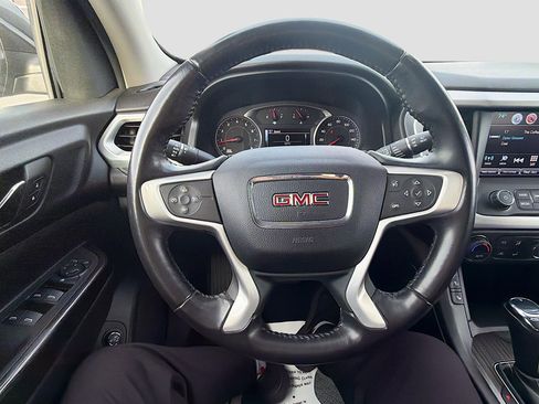 Used 2019 GMC Acadia SLT image 12