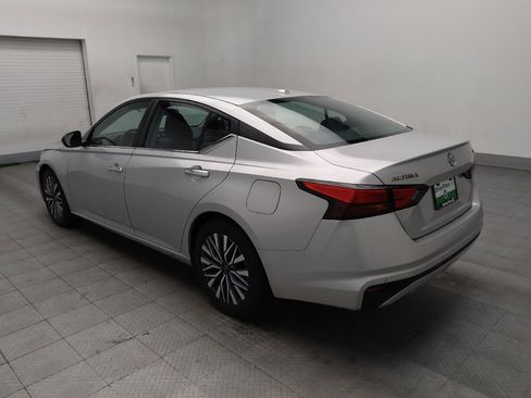 Used 2024 Nissan Altima 2.5 SV image 5
