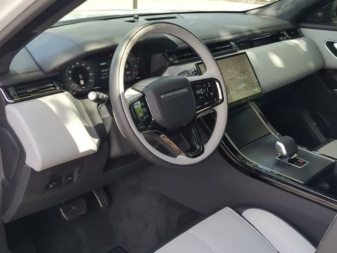 Used 2026 Land Rover Range Rover Velar Autobiography AWD/4WD image 10