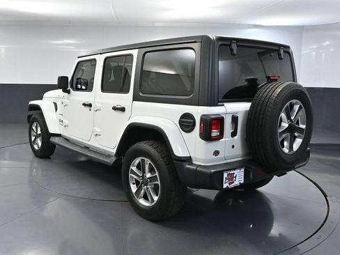 Used 2019 Jeep Wrangler Unlimited Sahara AWD/4WD image 8