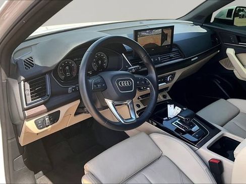 Used 2023 Audi Q5 2.0T Premium Plus w/ Premium Plus Package AWD/4WD image 13