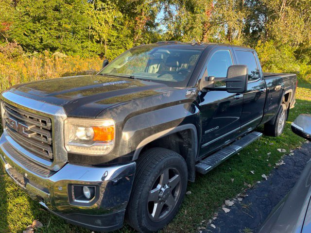 Used 2015 GMC Sierra 2500 SLT w/ Duramax Plus Package AWD/4WD image 2