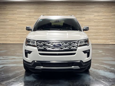 Used 2019 Ford Explorer Platinum image 7