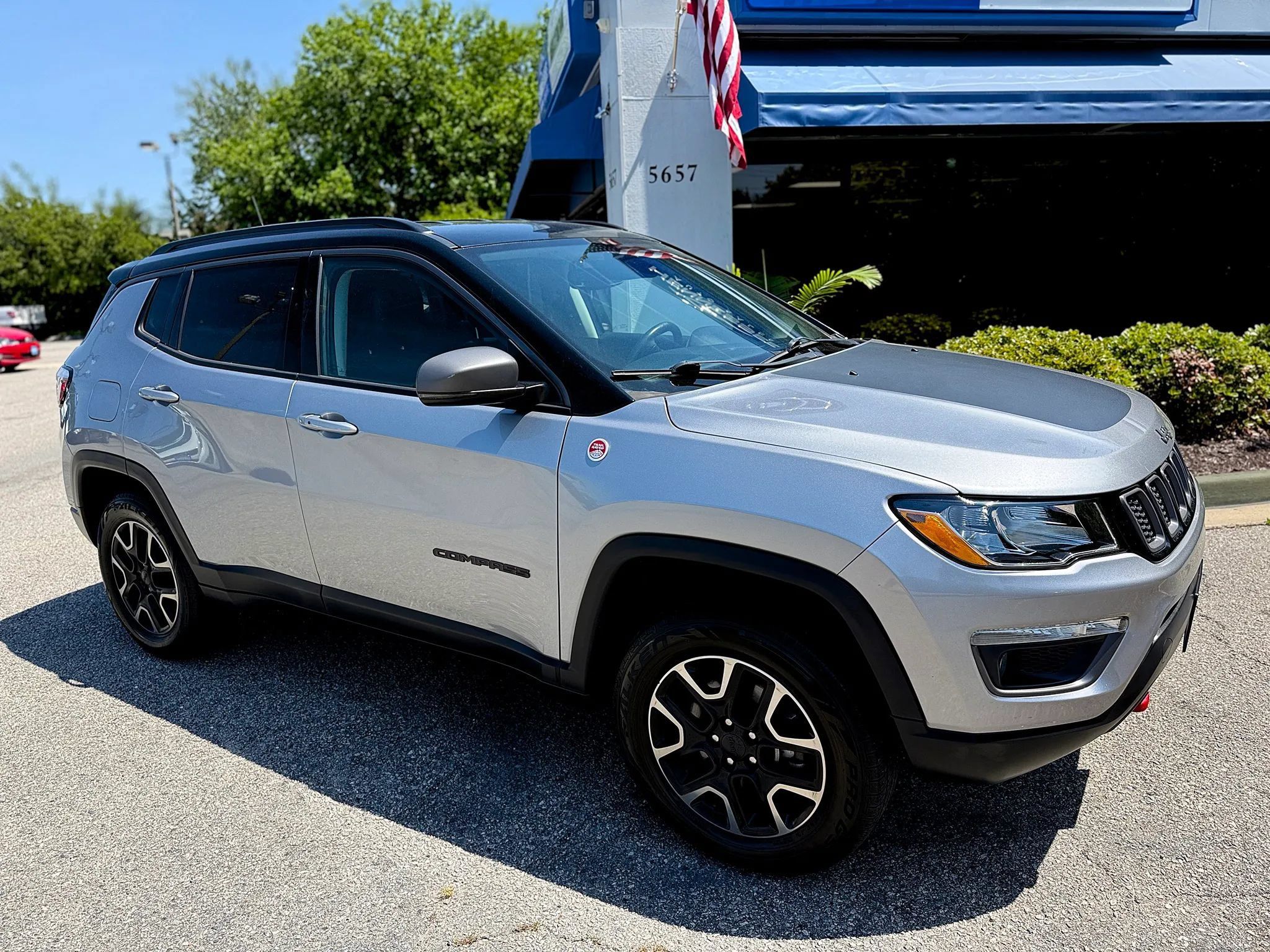 Used 2019 Jeep Compass Trailhawk w/ Cold Weather Group AWD/4WD image 15