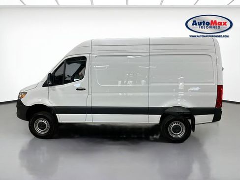 Used 2025 Mercedes-Benz Sprinter 2500 image 9