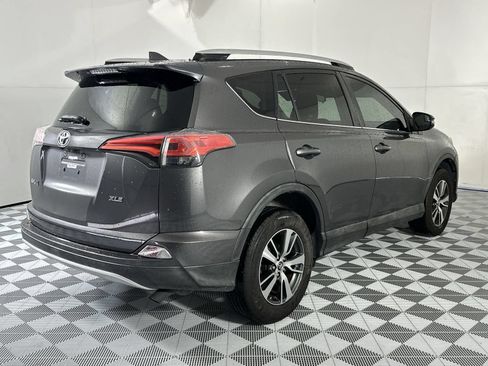 Used 2016 Toyota RAV4 XLE FWD image 8