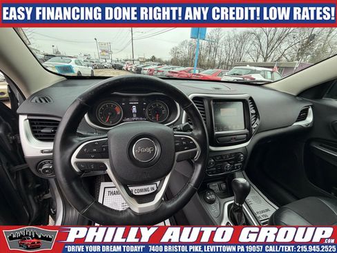 Used 2016 Jeep Cherokee Trailhawk w/ Comfort & Convenience Group AWD/4WD image 29