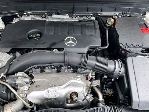 Certified 2023 Mercedes-Benz GLB 250 4MATIC image 9
