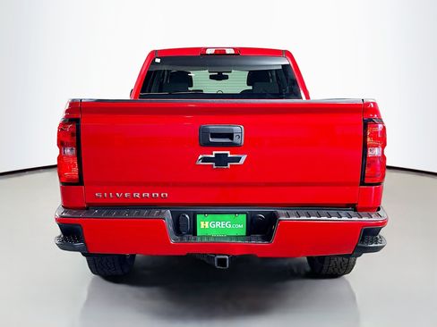 Used 2018 Chevrolet Silverado 1500 Custom w/ Custom Value Package AWD/4WD image 8