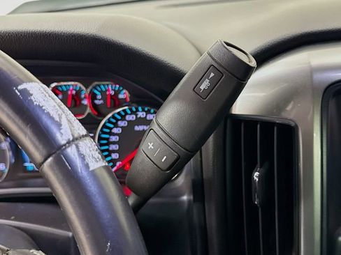 Used 2018 Chevrolet Silverado 1500 LT w/ All Star Edition image 19