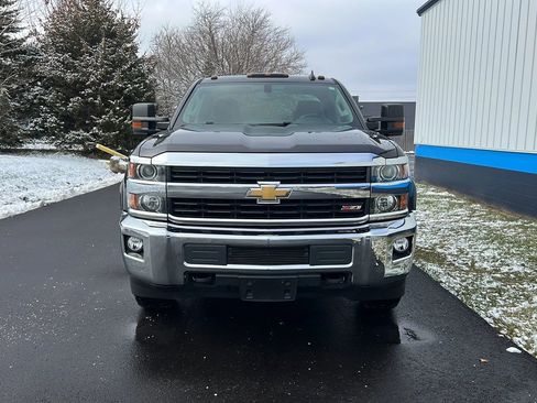 Used 2016 Chevrolet Silverado 2500 LT w/ LT Convenience Package image 2