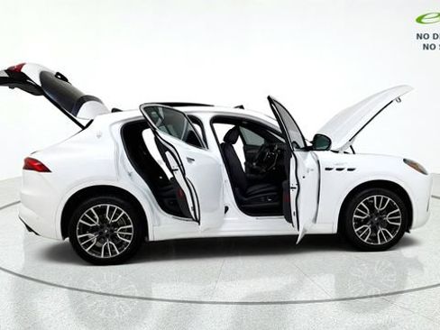 Used 2023 Maserati Grecale GT AWD/4WD image 20