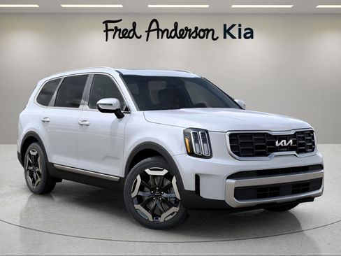 New 2025 Kia Telluride S image 8