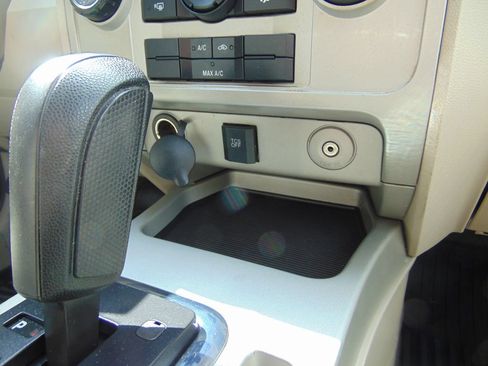 Used 2011 Ford Escape XLT AWD/4WD image 20