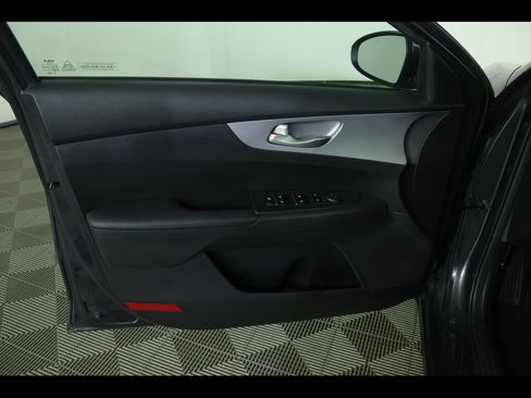 Used 2024 Kia Forte LXS FWD image 20