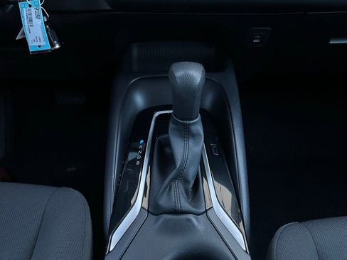 Used 2025 Toyota Corolla LE image 22